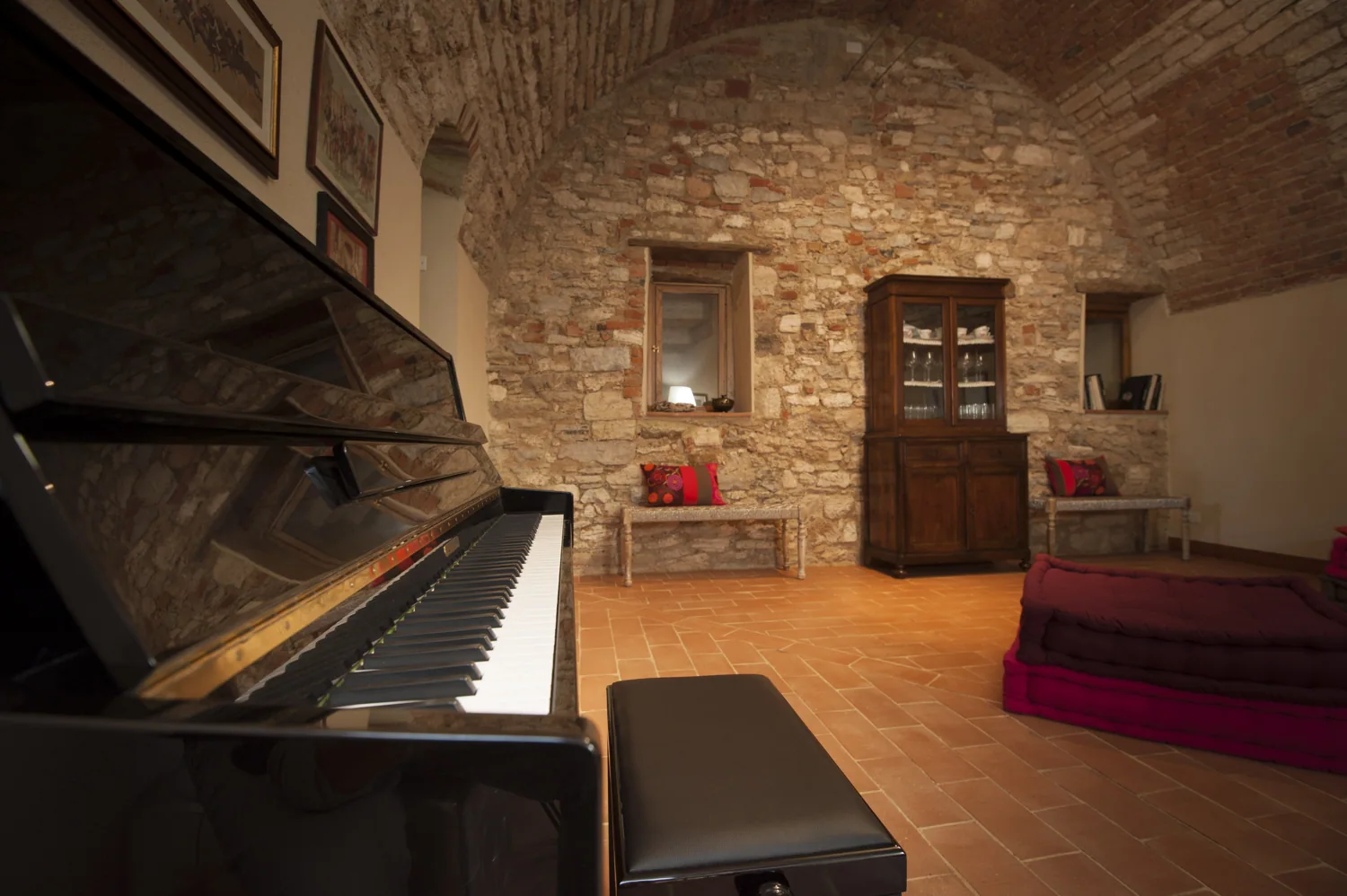Sala di Pietra - foto 3